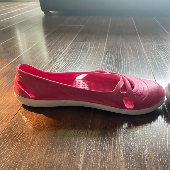 Avon Lightweight Girly Flat Shoes Pink size 8 NWOT - Picture 6 of 11